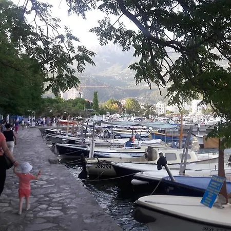 Veselinka Apartments & Rooms * Budva